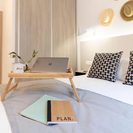 Calafell Home Apartments 公寓